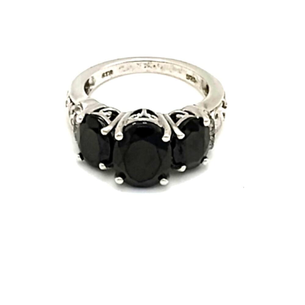 STS 925 Black Spinel Ring Size 7